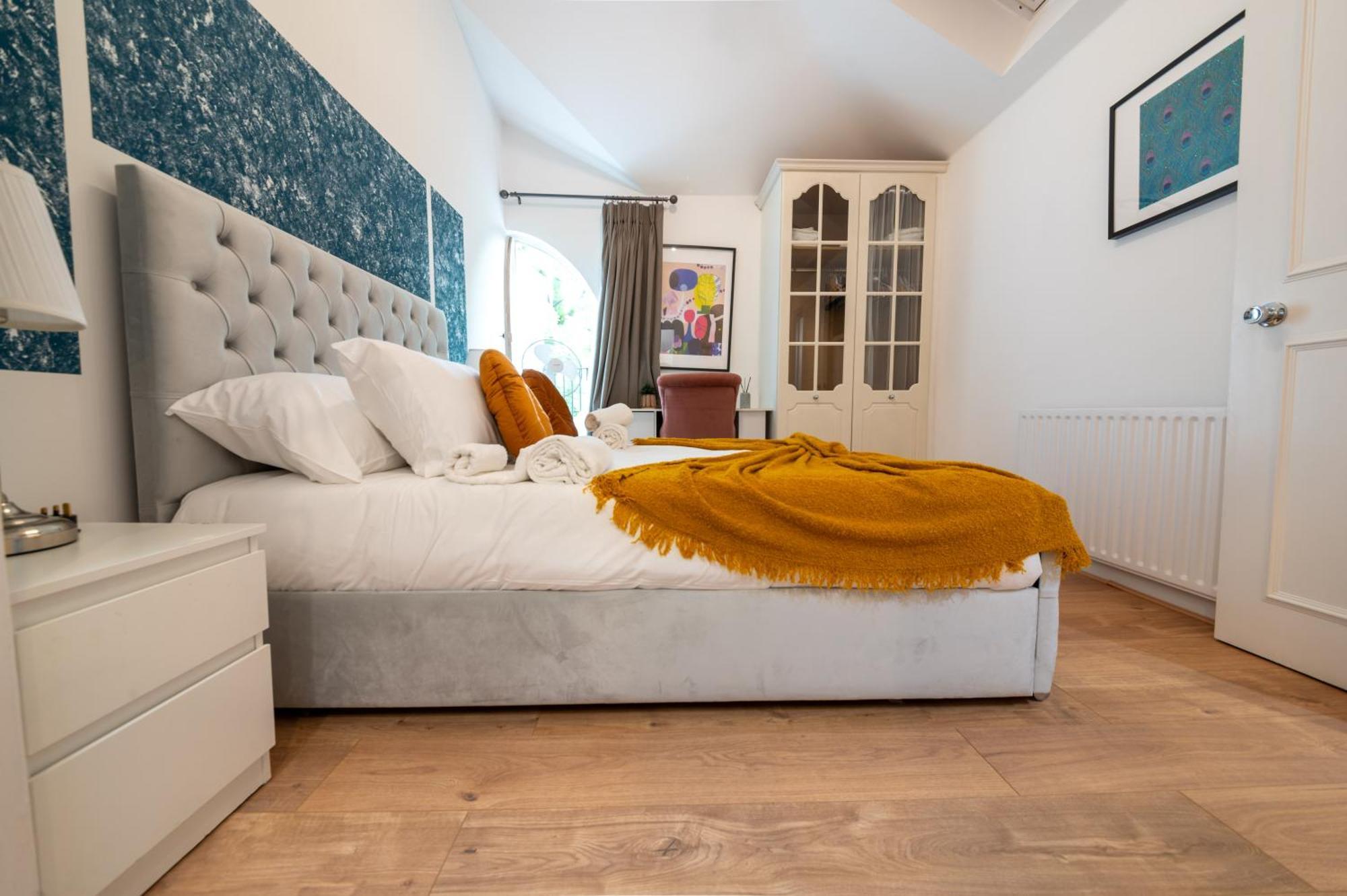 Modern 3 Beds 2 Baths Abbey Rd - St John'S Wood Appartement Londen Buitenkant foto