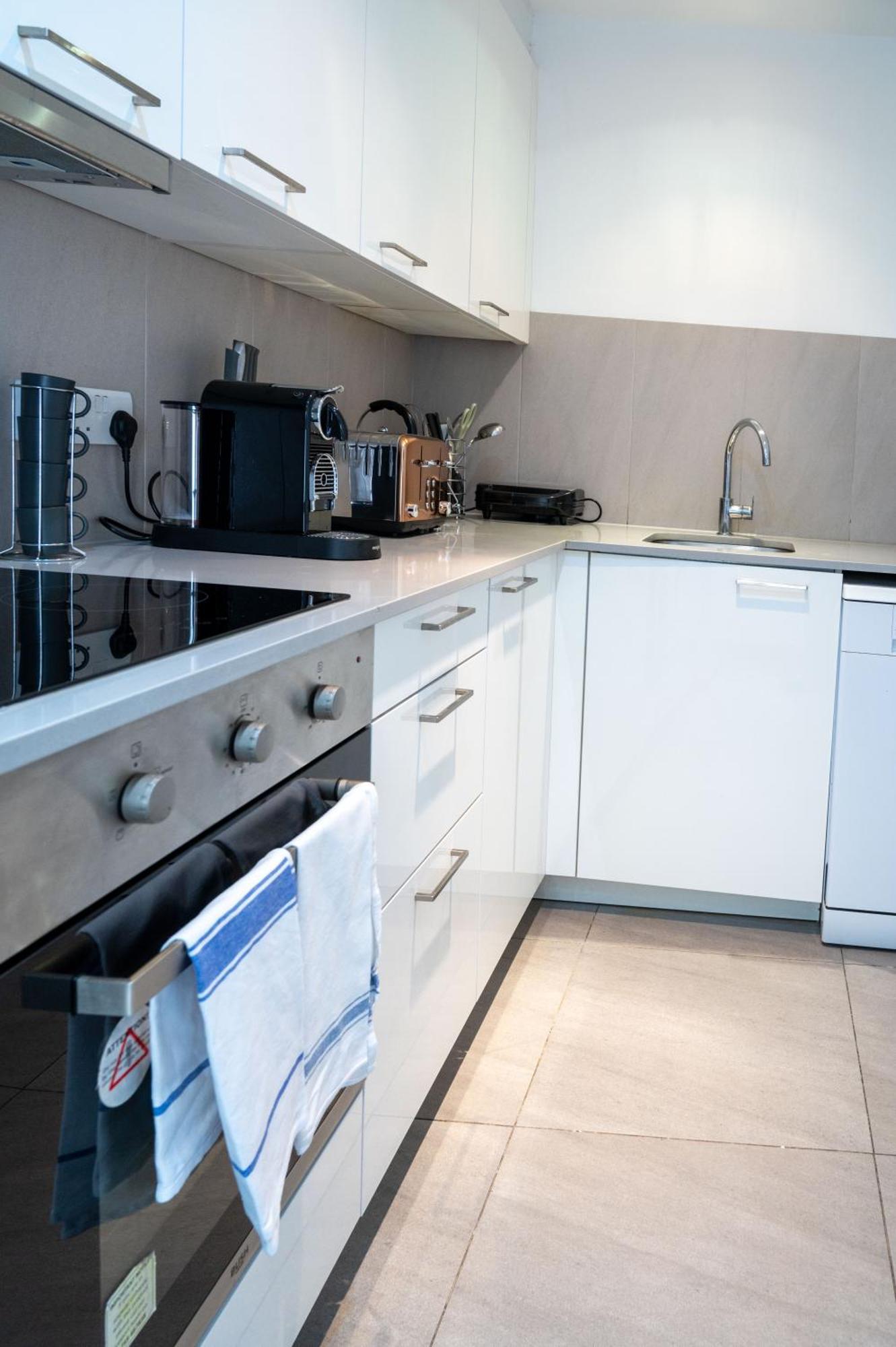 Modern 3 Beds 2 Baths Abbey Rd - St John'S Wood Appartement Londen Buitenkant foto
