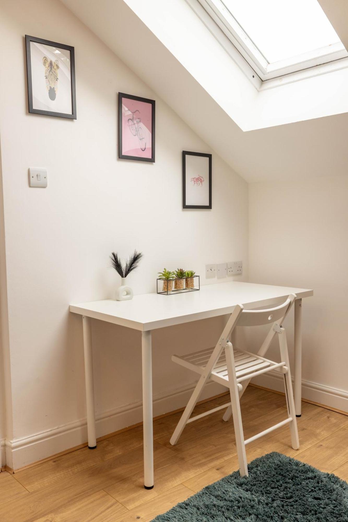 Modern 3 Beds 2 Baths Abbey Rd - St John'S Wood Appartement Londen Buitenkant foto